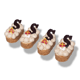 Sinterklaas stoomboot gebakjes met amandelspijs, speculaas crème, chocoladeletter en Sint decoratie